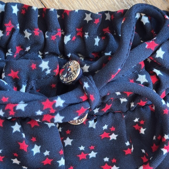 Tommy Hilfiger top EUC size Medium - Picture 9 of 12